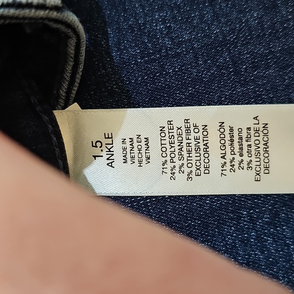 Jeans - Picture 12 of 16